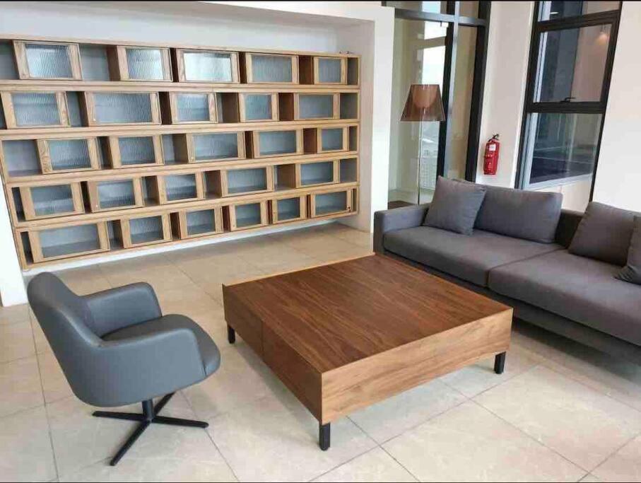 1+ 1 Bedroom 4-5Pax/Klcc/ Bukit Bintang/City View/Mrt 吉隆坡 外观 照片